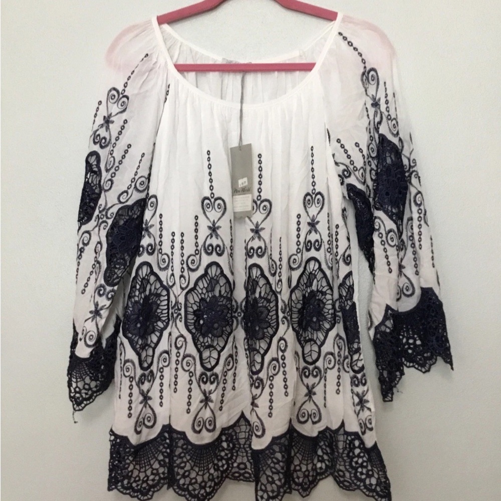NWT New World Italian Top Boho Embroidery